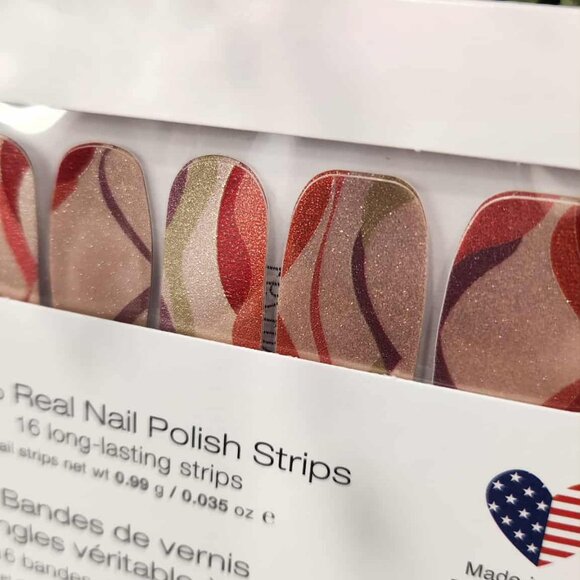 Retired Color Street Nail Set - Picture 4 of 4